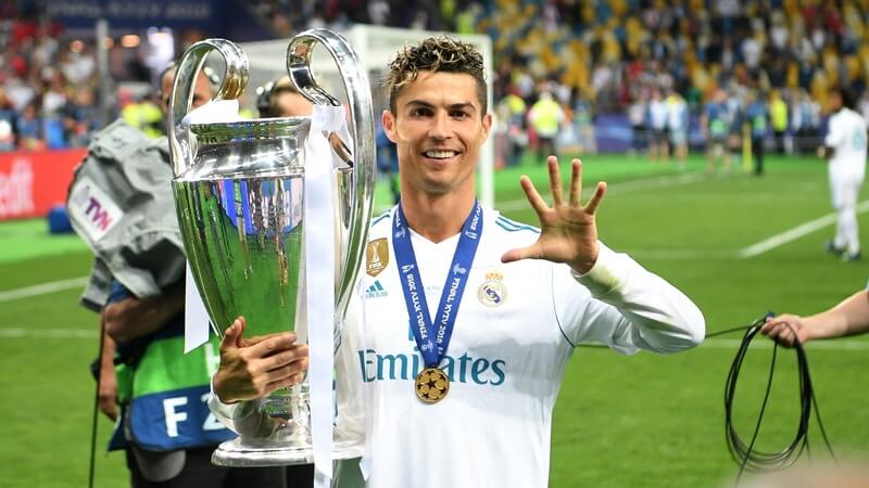 Top 7 cầu thủ Real Madrid xuất sắc trong lịch sử